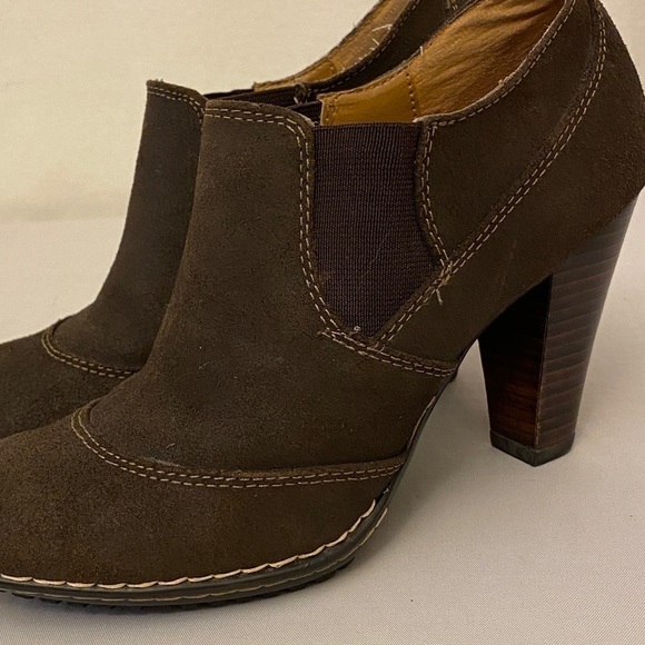 SOFFT Ankle Booties Leather Size 6.5 Brown Heels - Picture 3 of 10